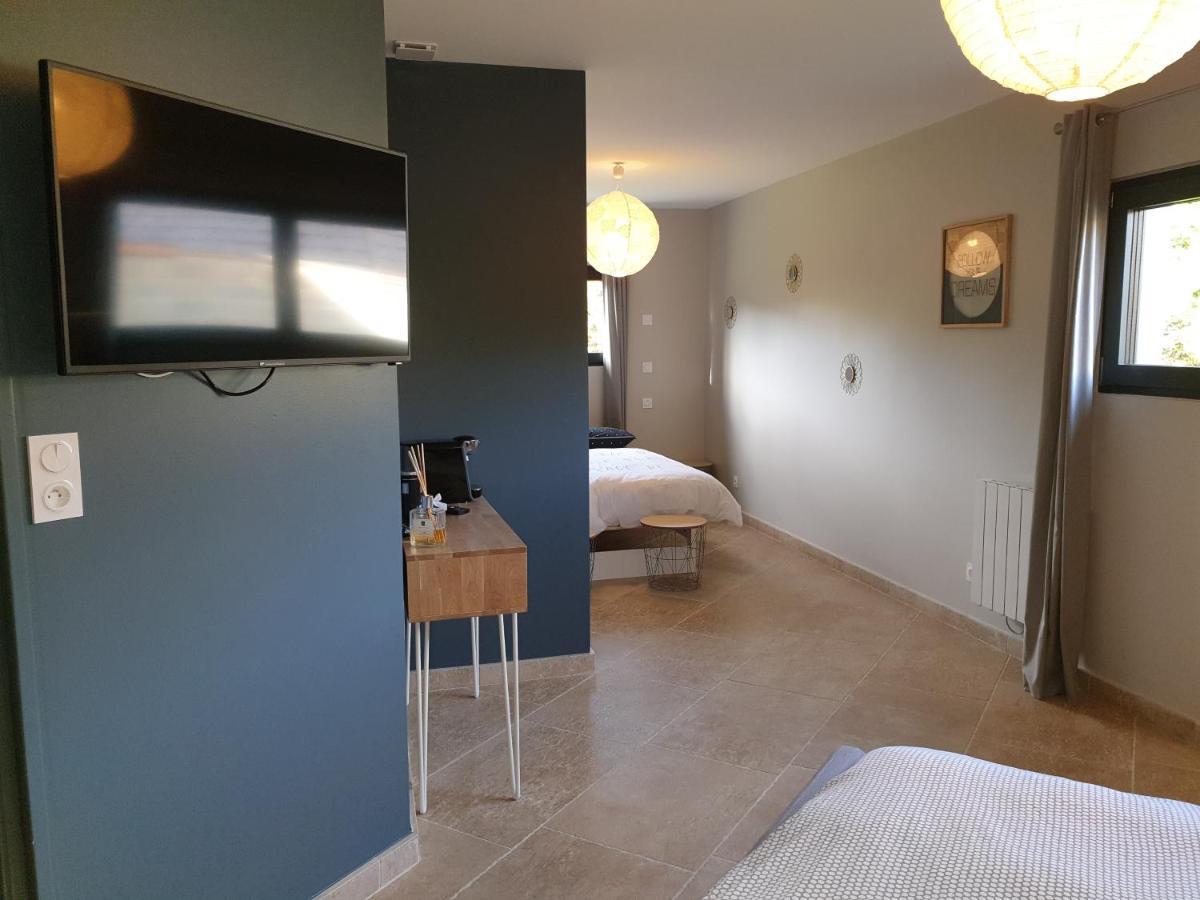 Cosy Wood House Bed & Breakfast Laubressel Exterior photo